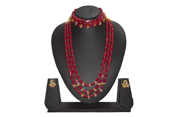 https://d1311wbk6unapo.cloudfront.net/NushopCatalogue/tr:f-webp,w-600,fo-auto/Jewellery Set31_Maroon_1685524548172_m2cnssz6ns15geg.jpg__Mewow Trends